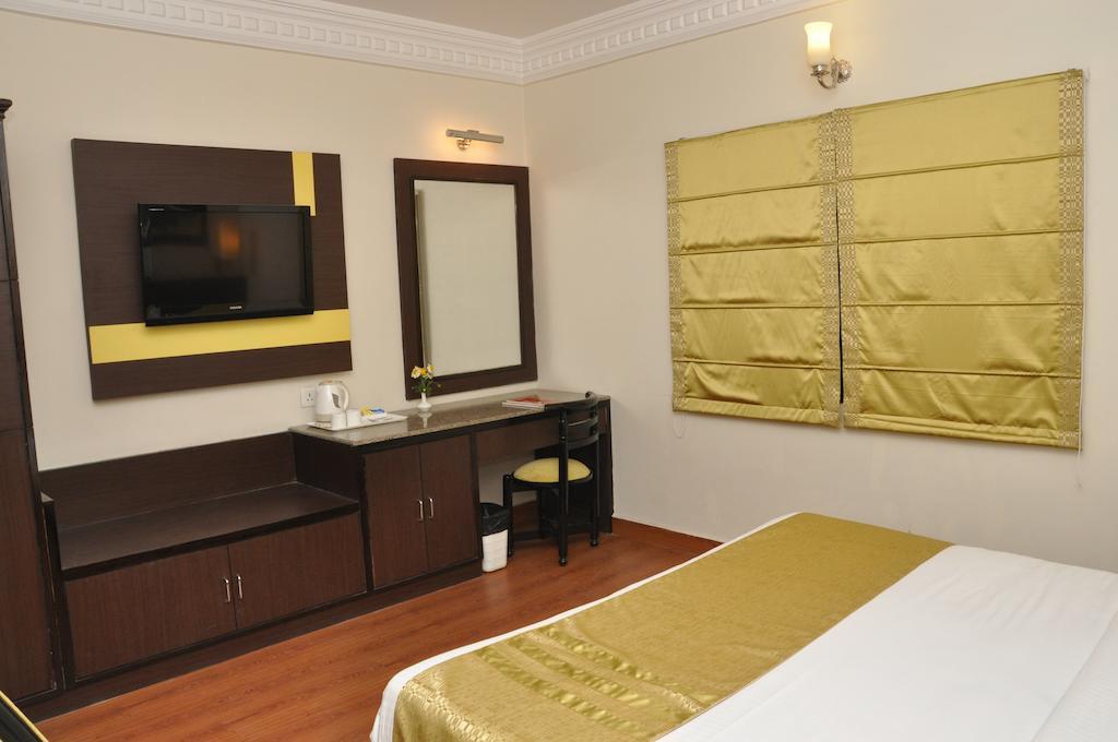 Hotel Empire Regency Jaipur Exteriör bild