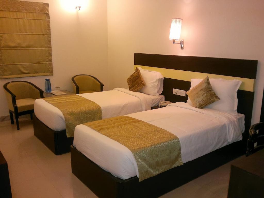 Hotel Empire Regency Jaipur Exteriör bild